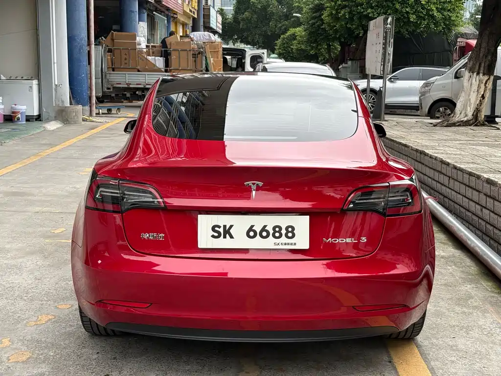 Tesla Model 3 — миниатюра 4
