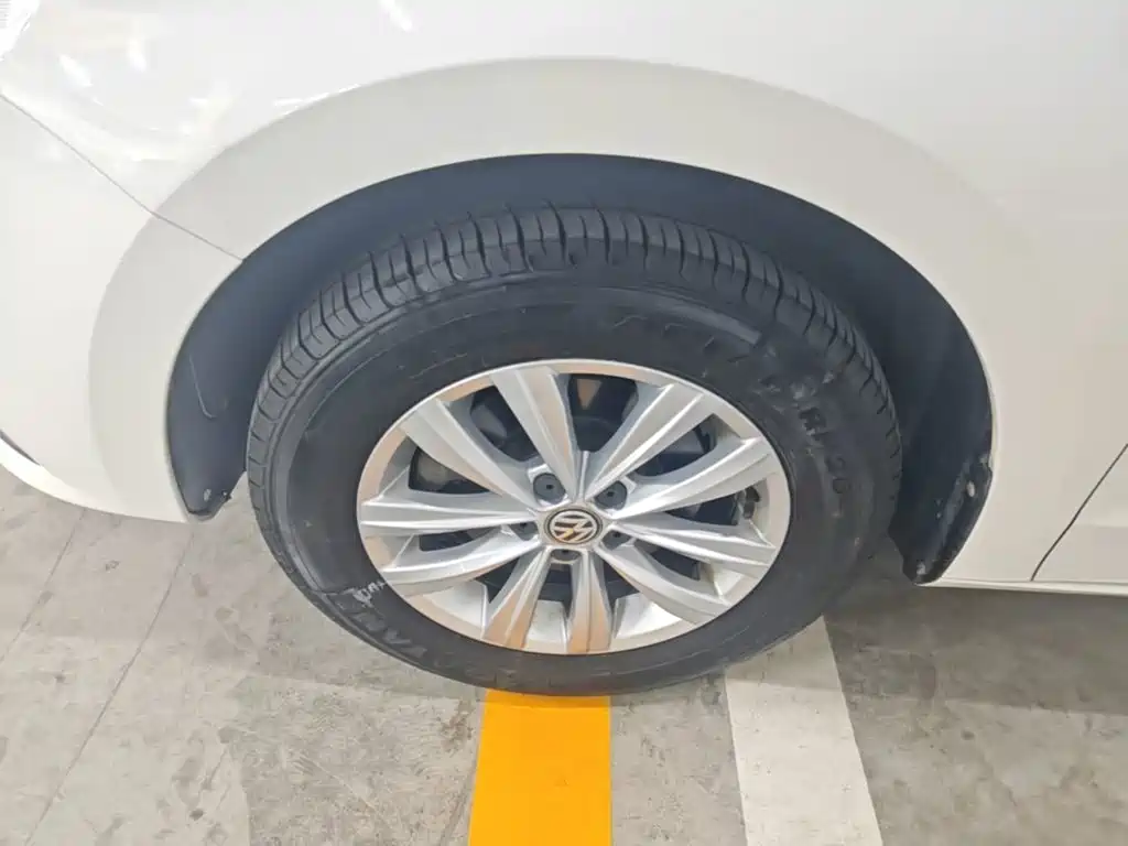 Volkswagen Bora — миниатюра 23
