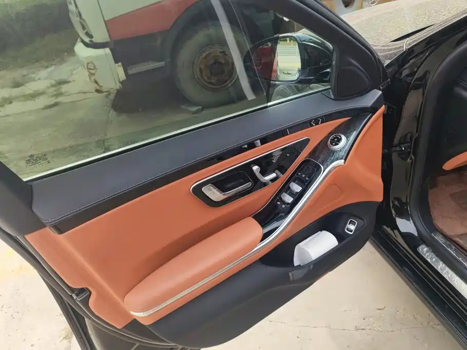 Mercedes-Benz S-Class — миниатюра 7