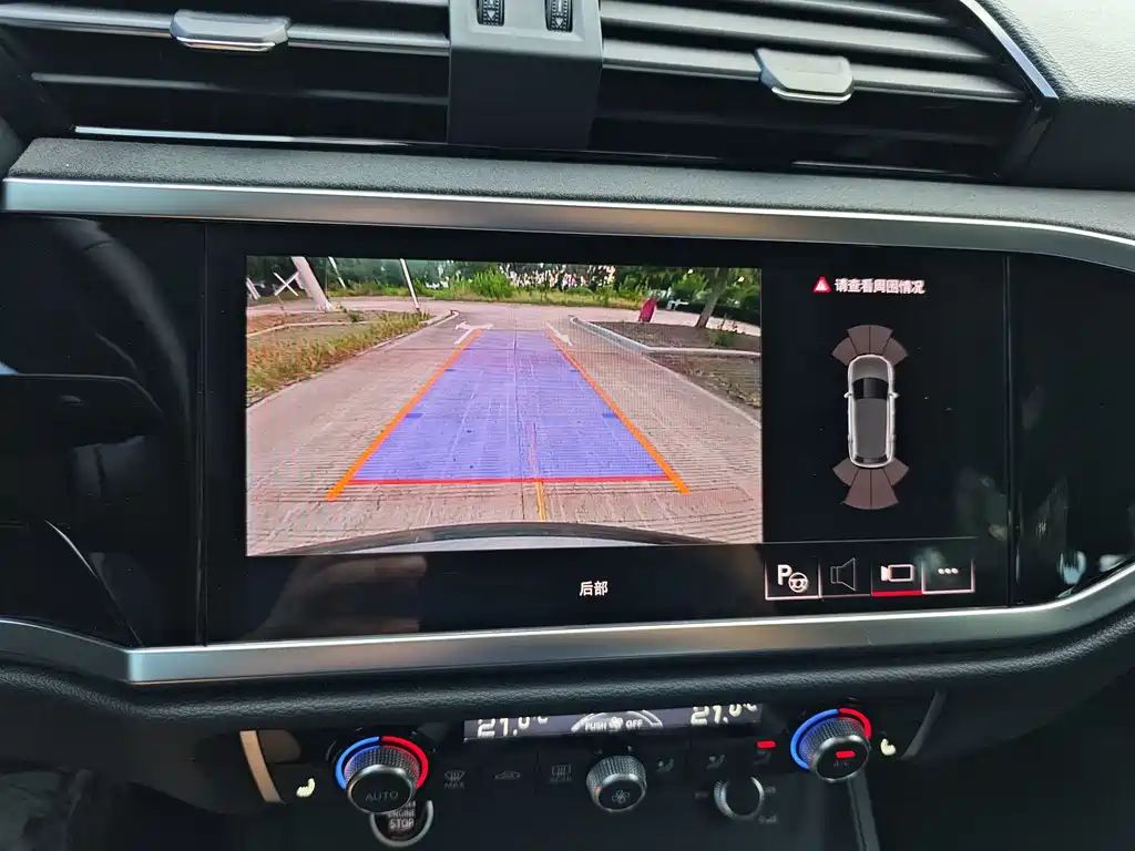 Audi Q3 — миниатюра 21