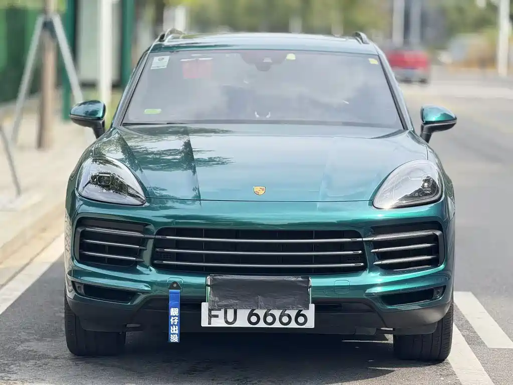 Porsche Cayenne Hybrid — миниатюра 2