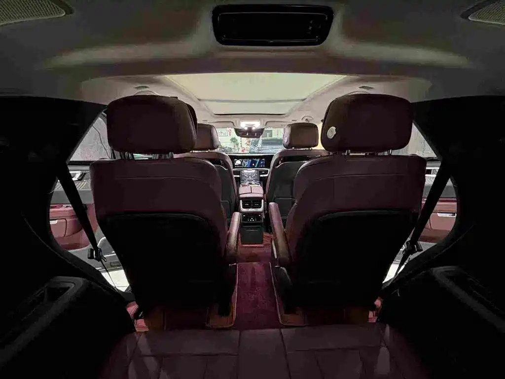 Hongqi Hongqi E-HS9 — миниатюра 6