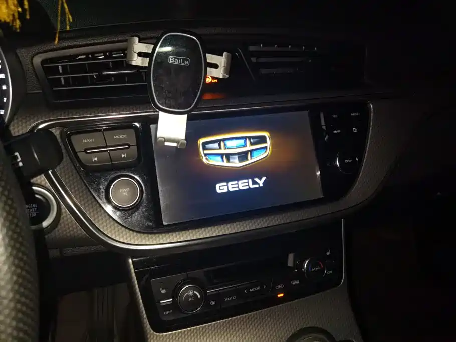 Geely Emgrand GS — миниатюра 13