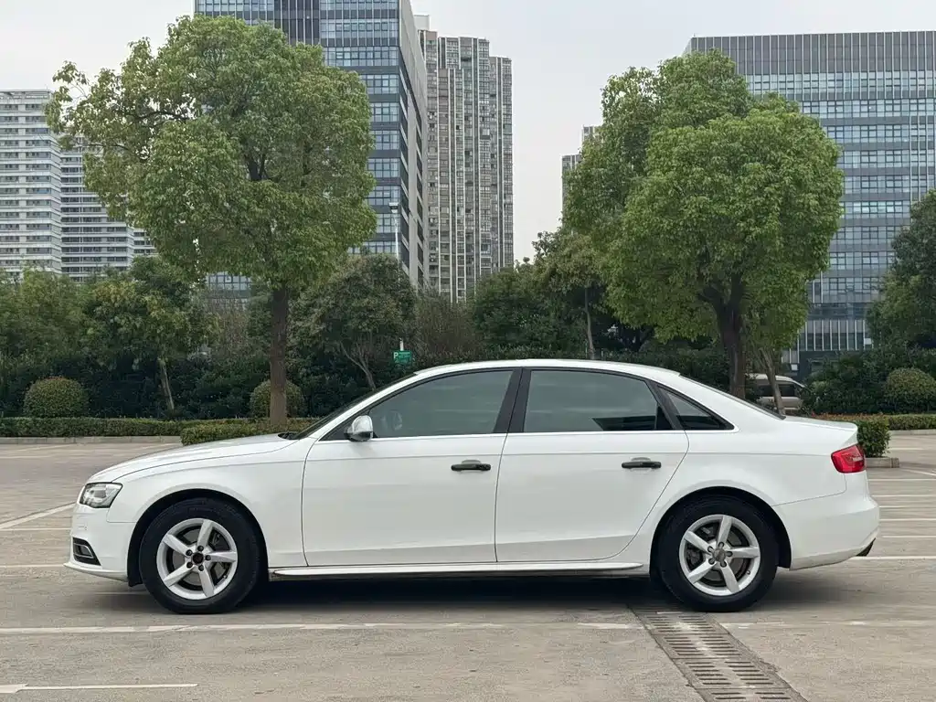 Audi A4L — миниатюра 3