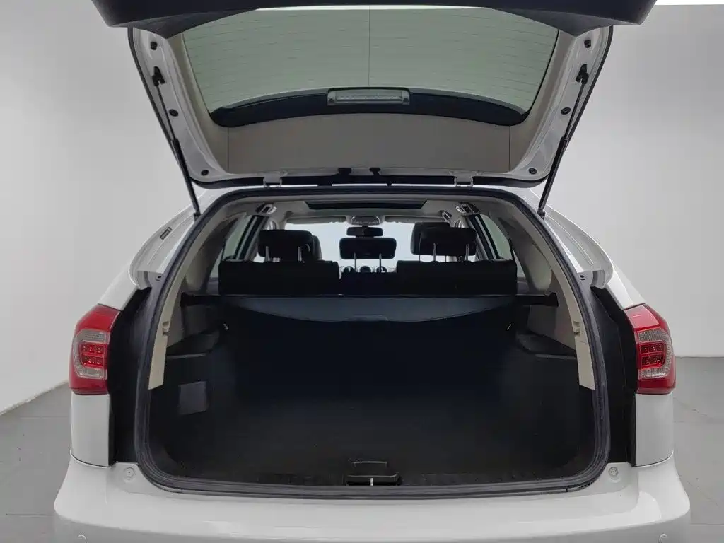 BYD Tang New Energy — миниатюра 16