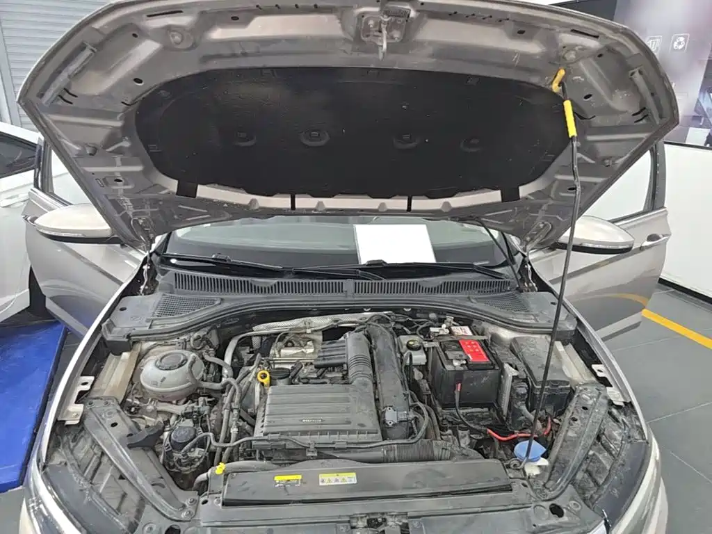 Volkswagen Sagitar — миниатюра 20