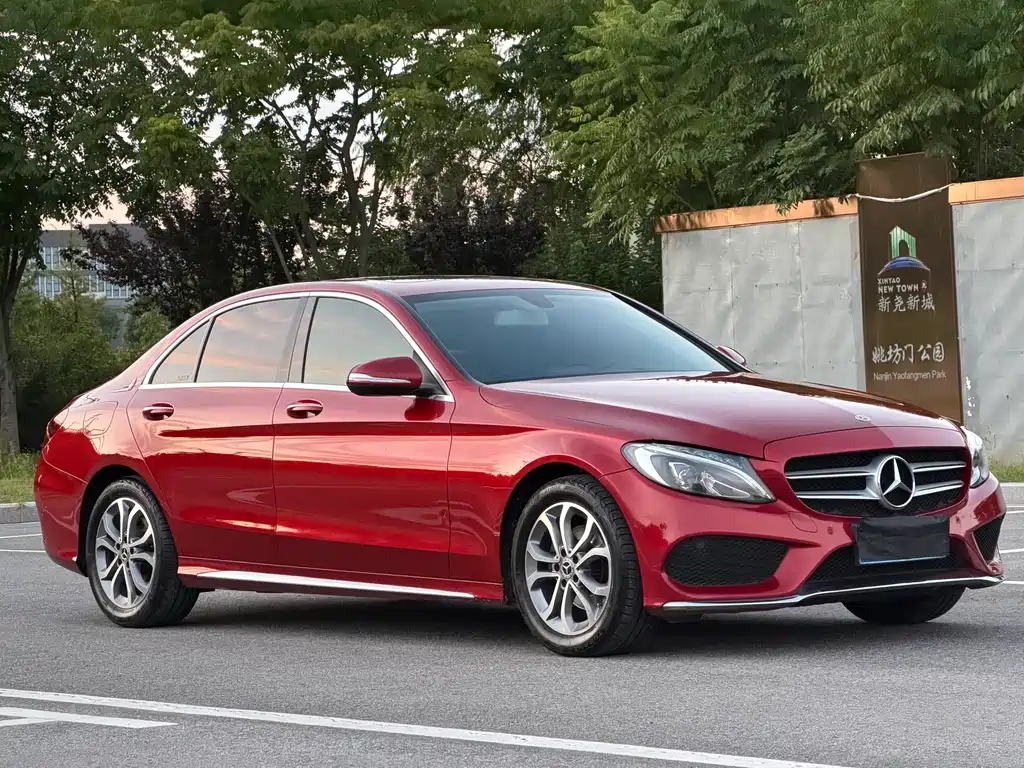 Mercedes-Benz C-Class — миниатюра 6