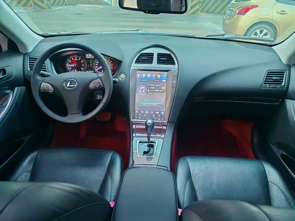 Lexus ES — миниатюра 8
