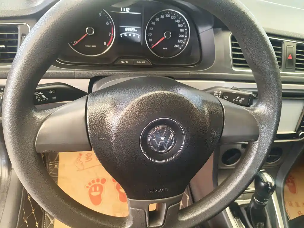 Volkswagen Lavida — миниатюра 6