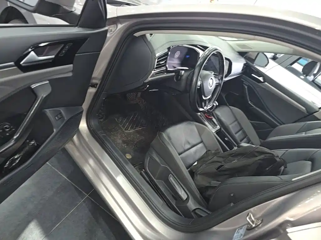 Volkswagen Sagitar — миниатюра 16
