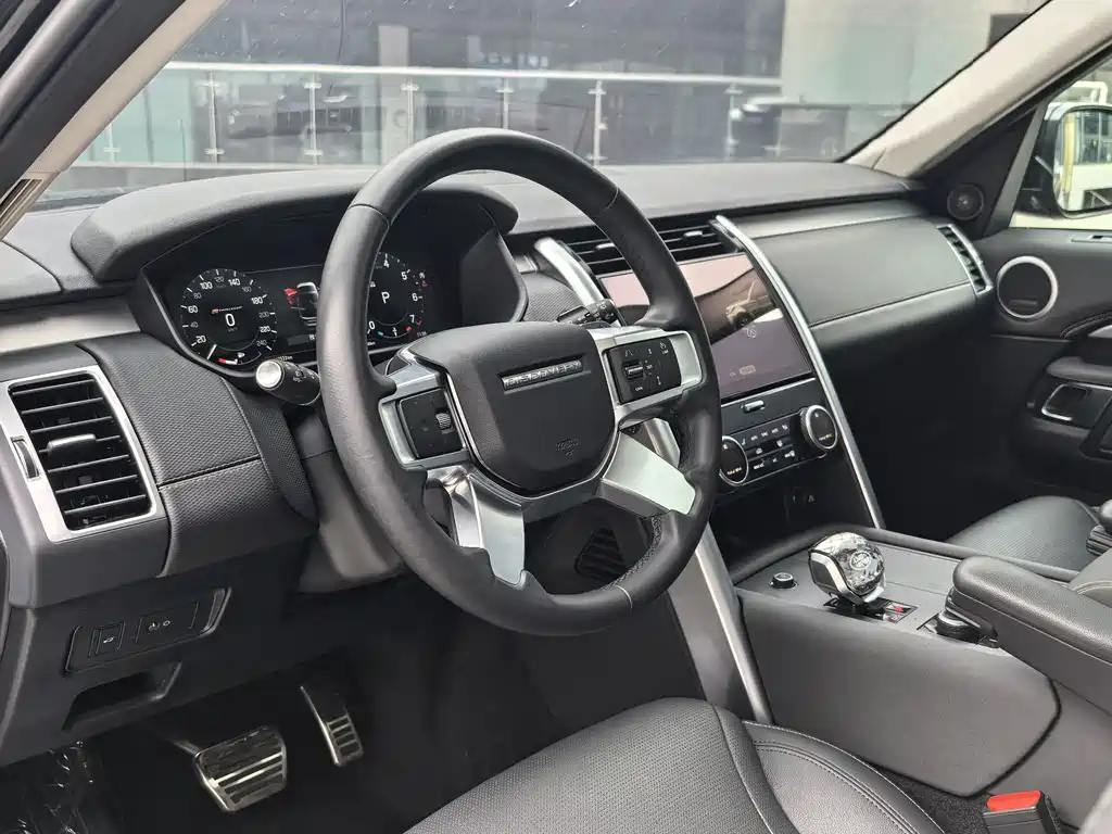 Land Rover Discovery 2023 360PS R-Dynamic S