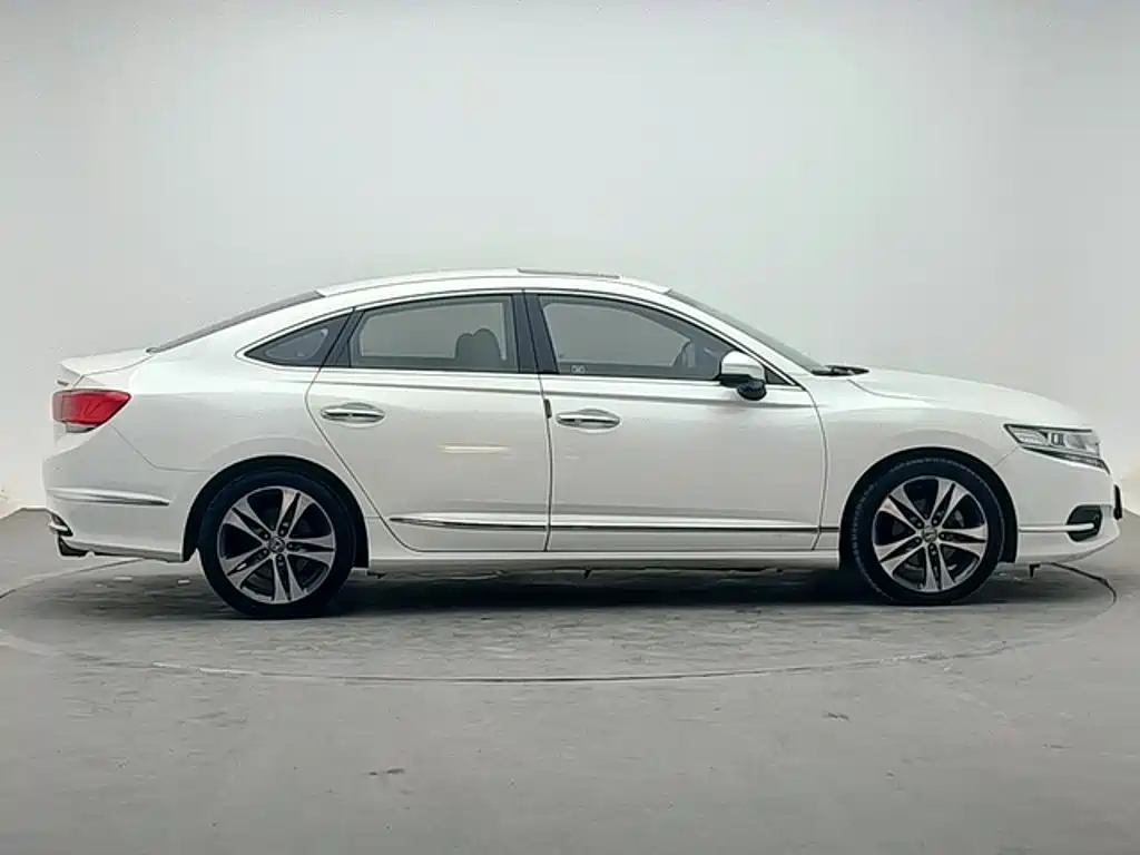 Honda Spirior — миниатюра 3