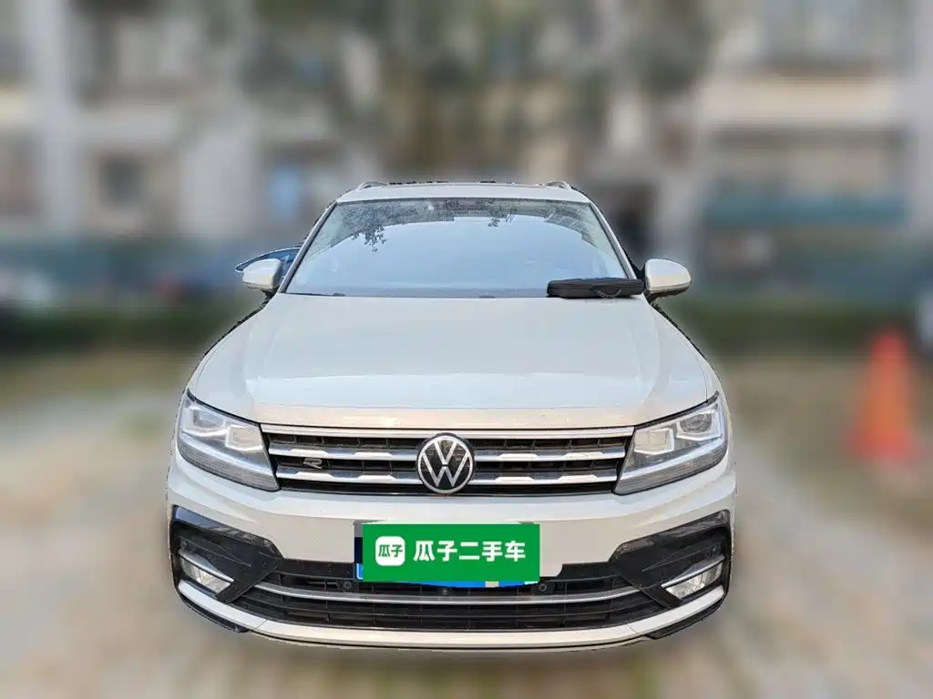 Volkswagen Tiguan L — миниатюра 2