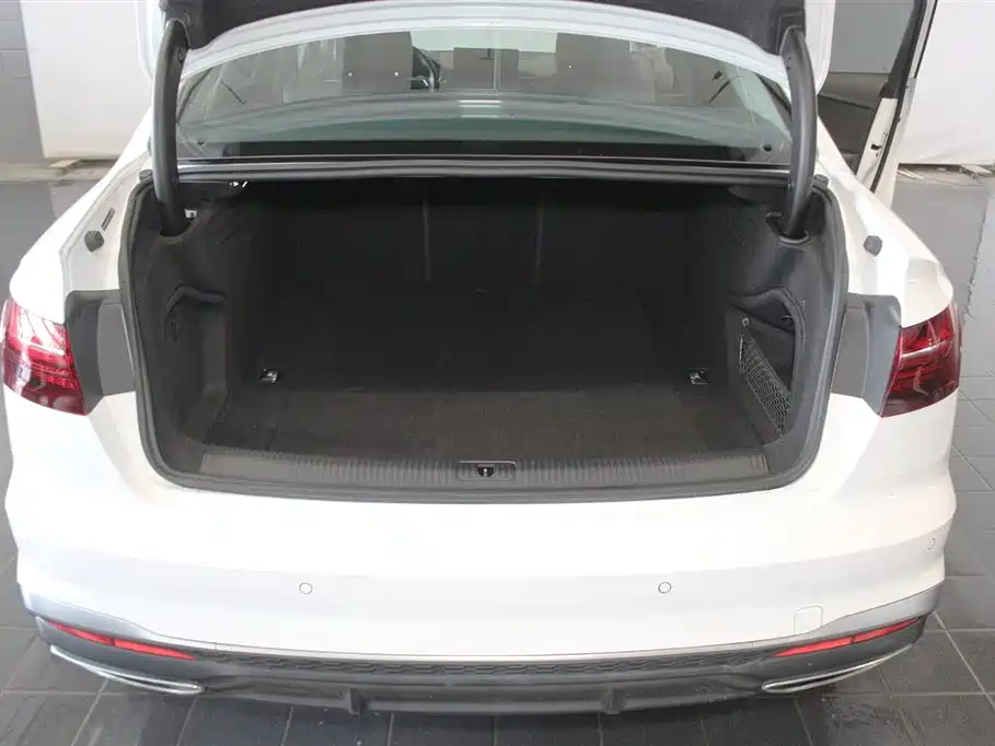 Audi A4L 2024 40 TFSI Fashion