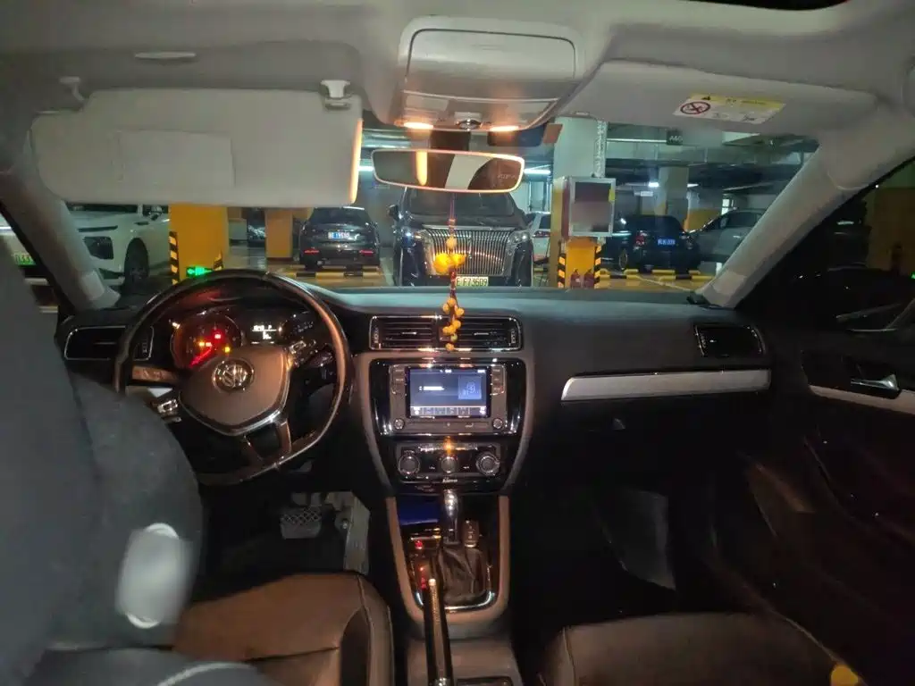 Volkswagen Sagitar — миниатюра 13