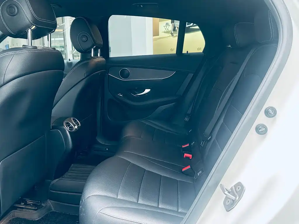 Mercedes-Benz GLC 2021 GLC 300 4MATIC SUV