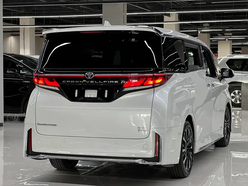 Toyota Vellfire 2024 2.5L Executive