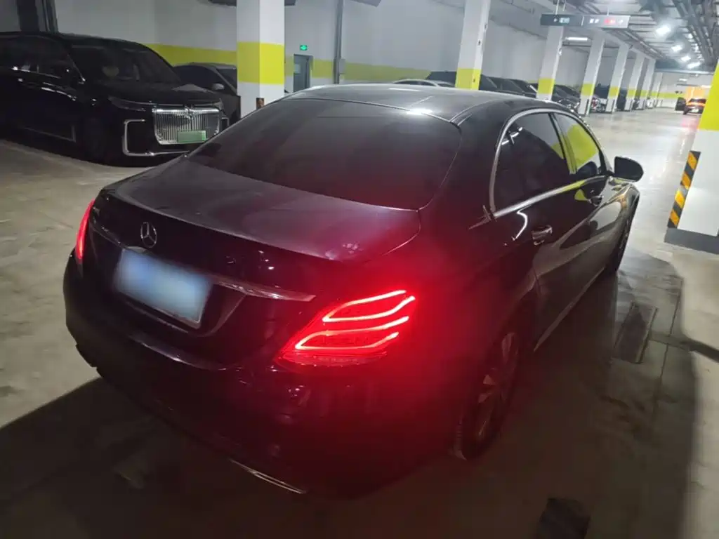 Mercedes-Benz C-Class — миниатюра 7