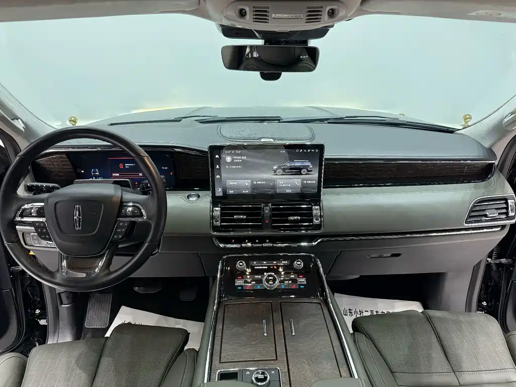 Lincoln Navigator — миниатюра 8