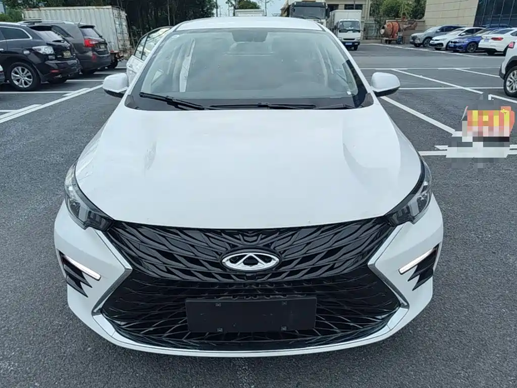 Chery Arrizo 5 PLUS — миниатюра 3