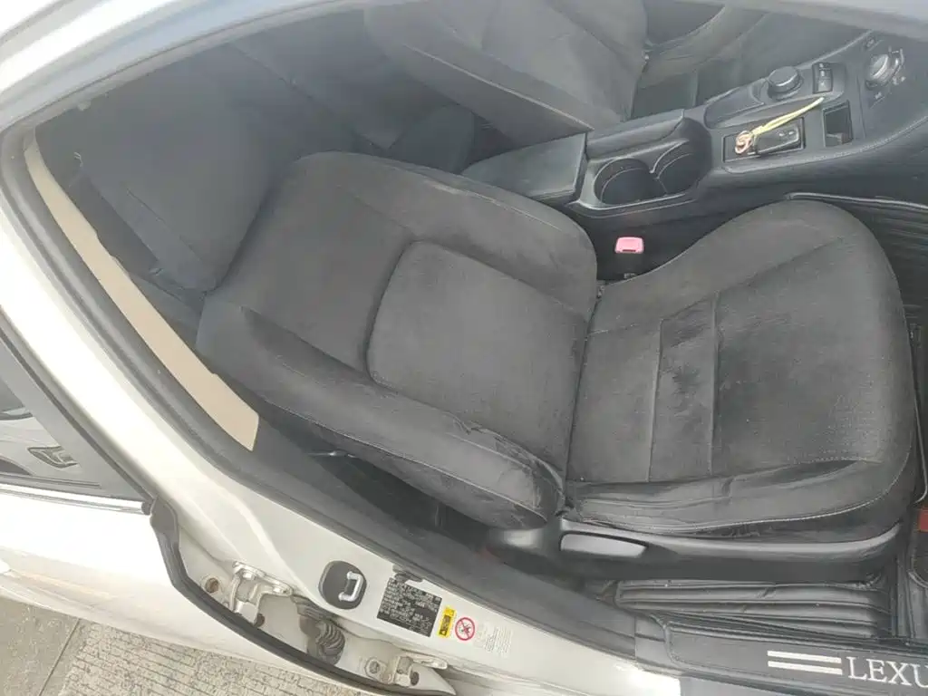 Lexus CT — миниатюра 25