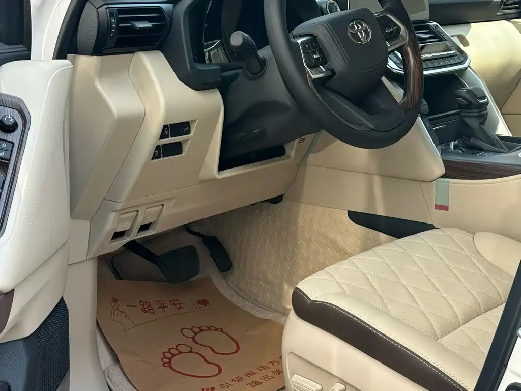 Toyota Land Cruiser — миниатюра 9