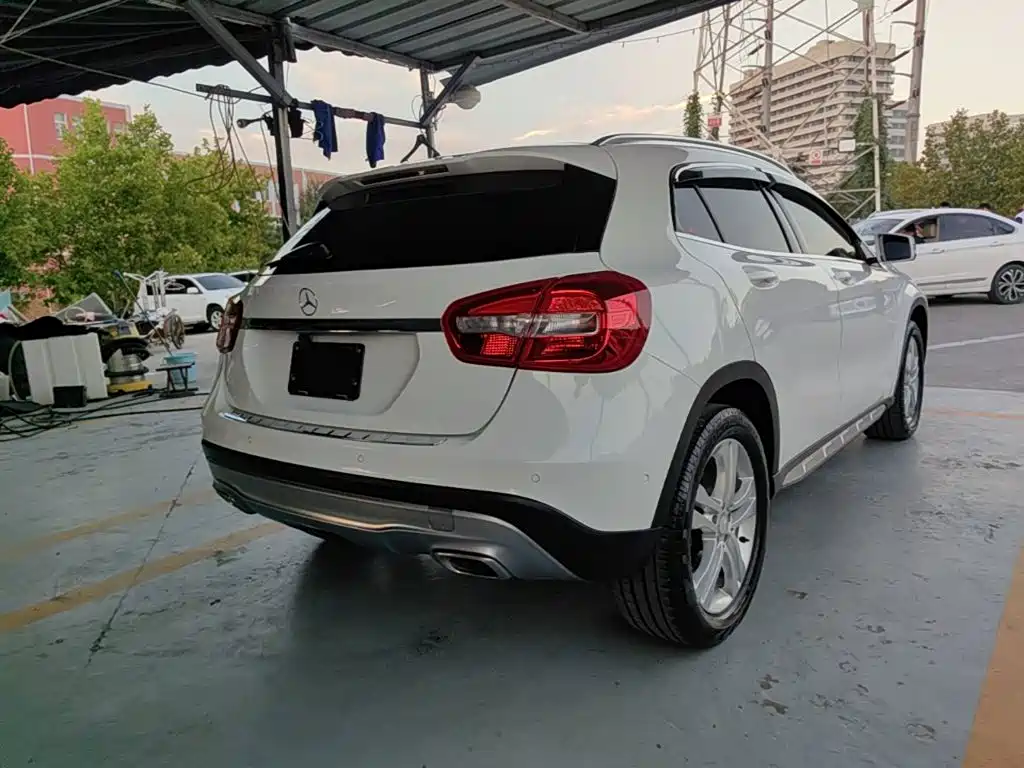 Mercedes-Benz GLA — миниатюра 7