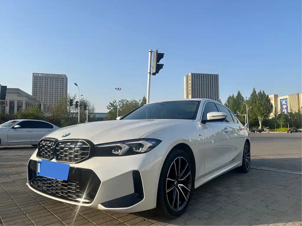 BMW 3 Series 2023
