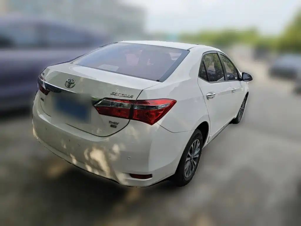 Toyota Corolla — миниатюра 12