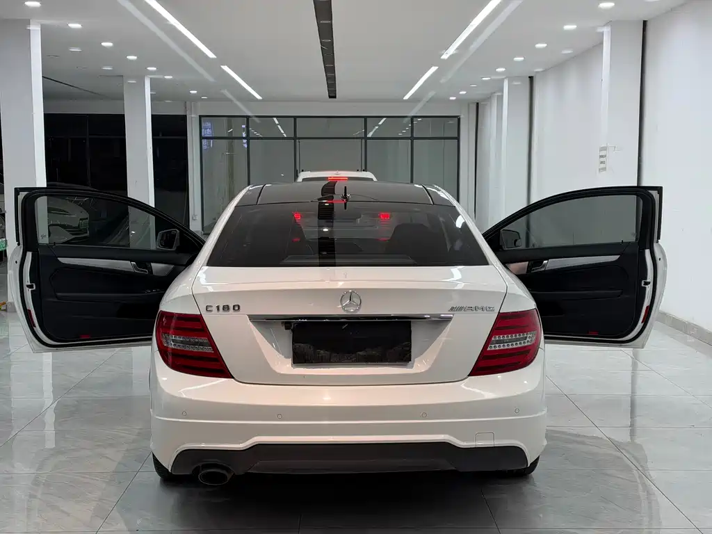 Mercedes-Benz C-Class (Import) — миниатюра 10