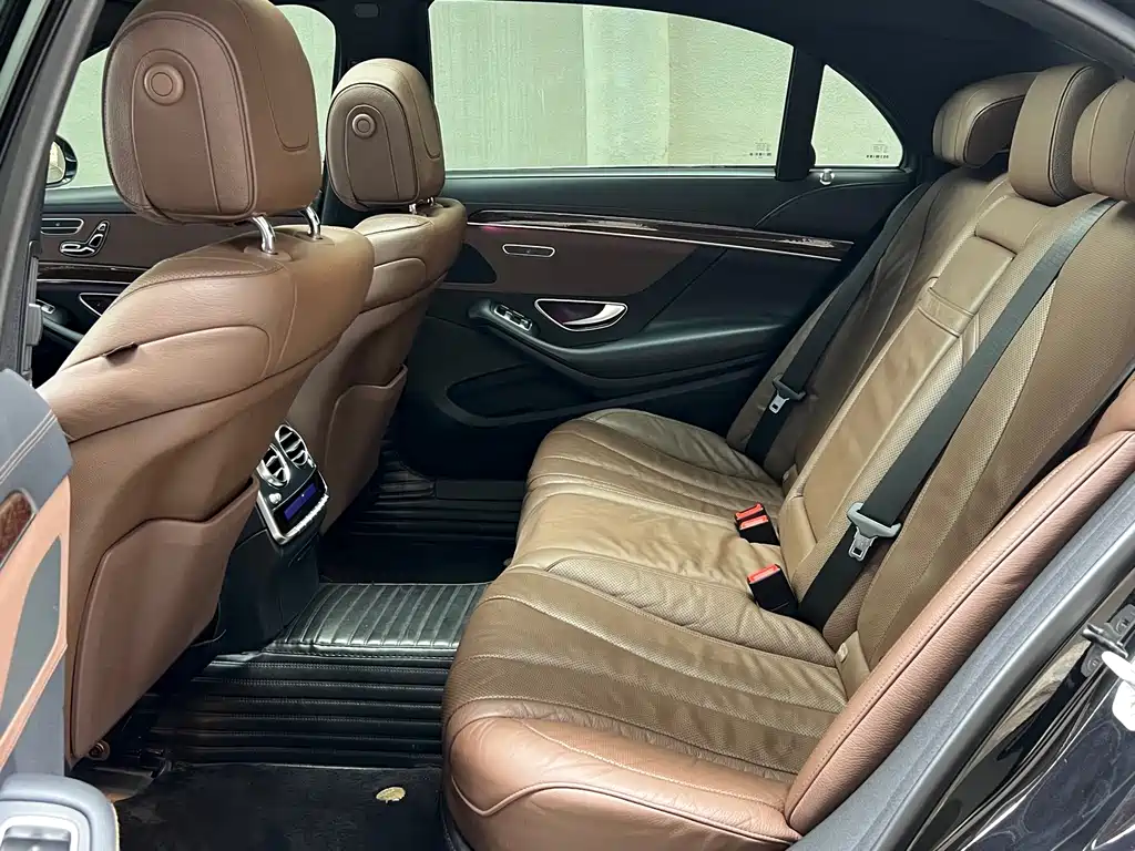 Mercedes-Benz S-Class — миниатюра 8