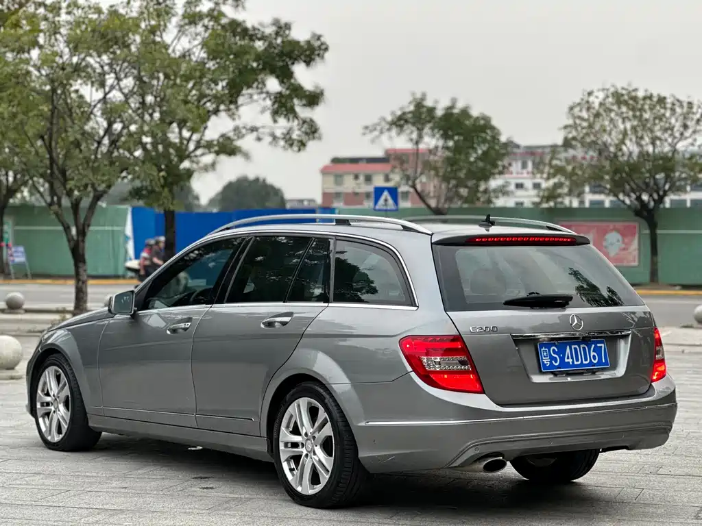 Mercedes-Benz C-Class (Import) — миниатюра 17