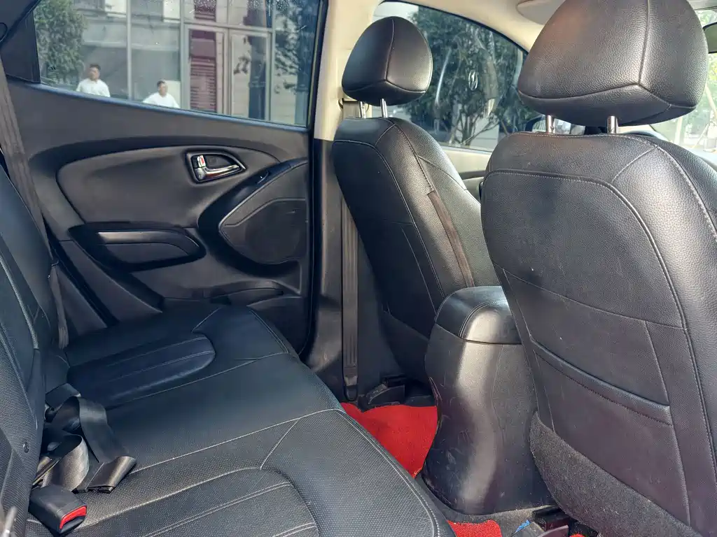 Hyundai ix35 — миниатюра 16