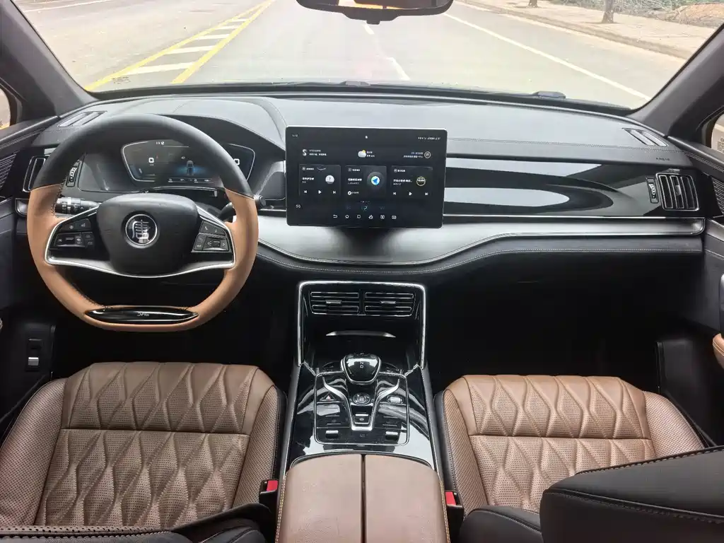 BYD Tang New Energy — миниатюра 13