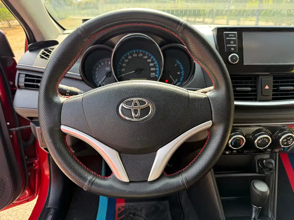 TOYOTA YARIS L ZHIXUAN