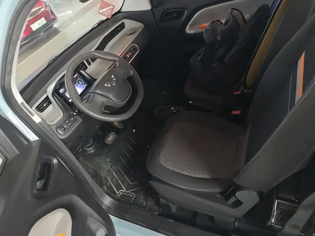 Wuling MINIEV — миниатюра 15