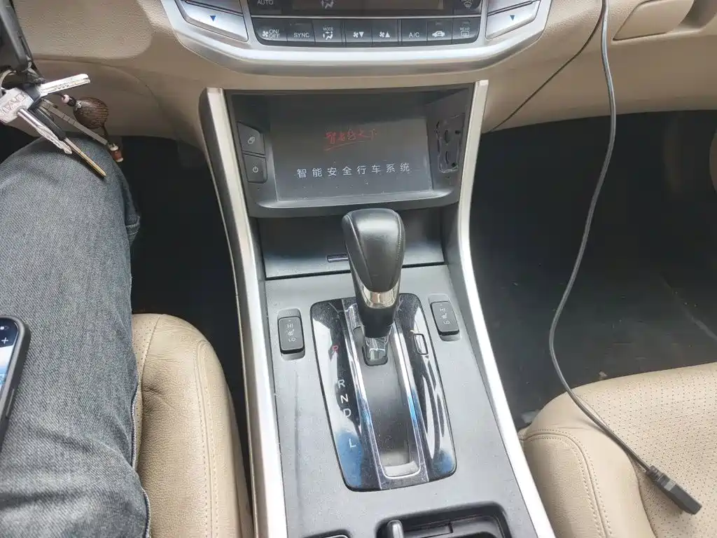 Honda Accord — миниатюра 17