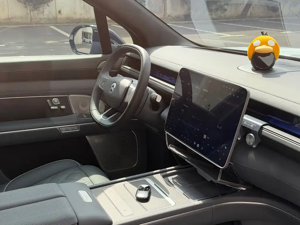 NIO ES8 — миниатюра 20
