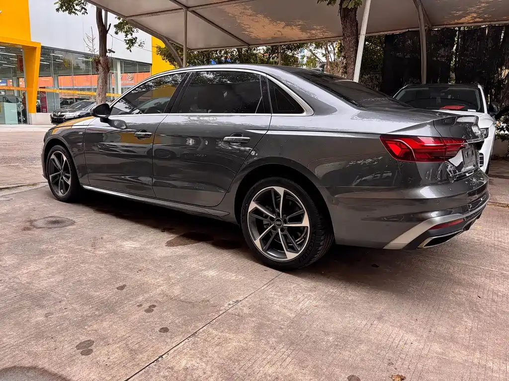 Audi A4L — миниатюра 10