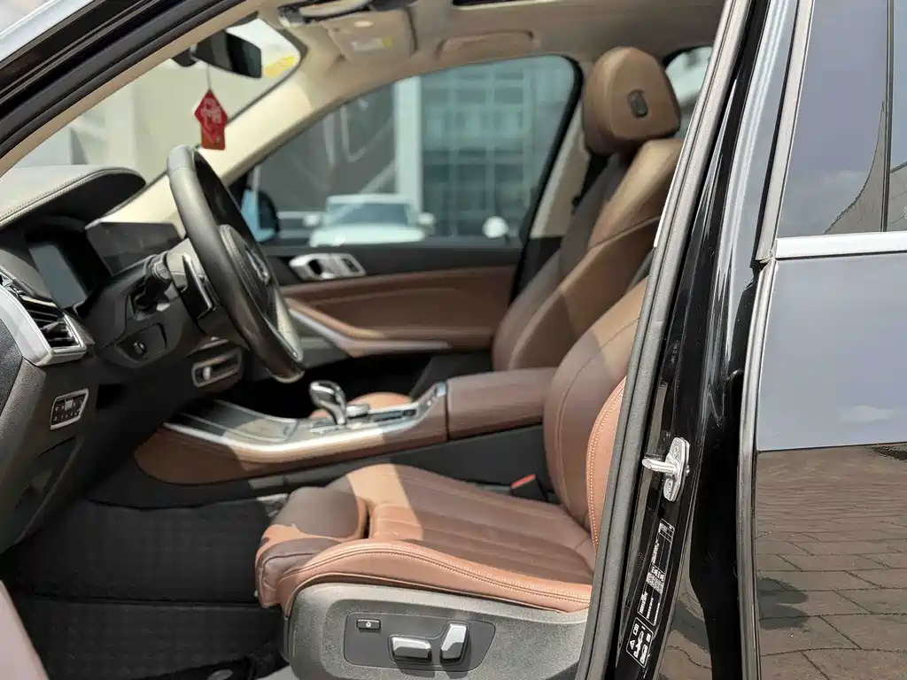 BMW X5 (Import) — миниатюра 4