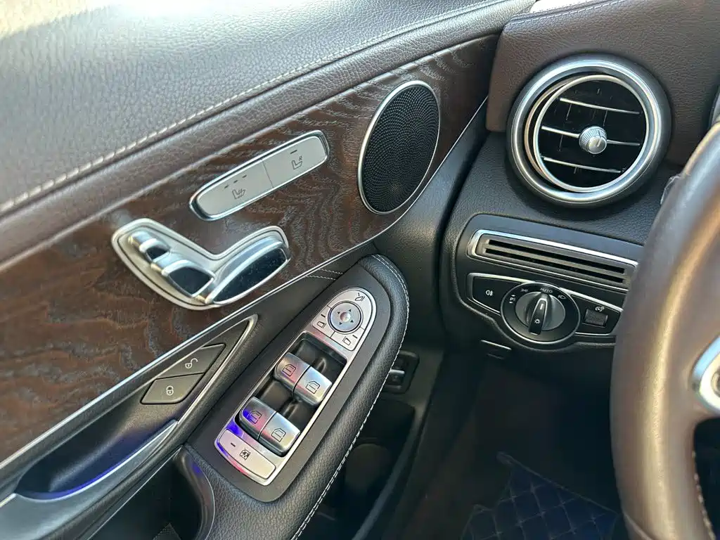 Mercedes-Benz GLC — миниатюра 21