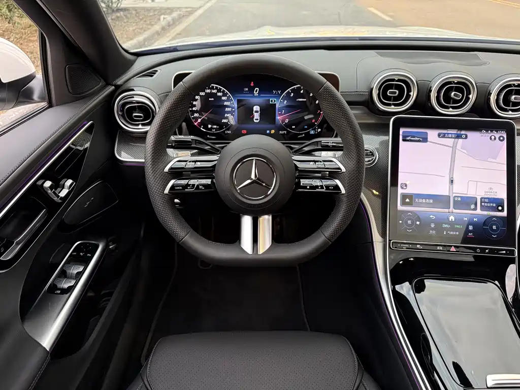 Mercedes-Benz C-Class — миниатюра 12