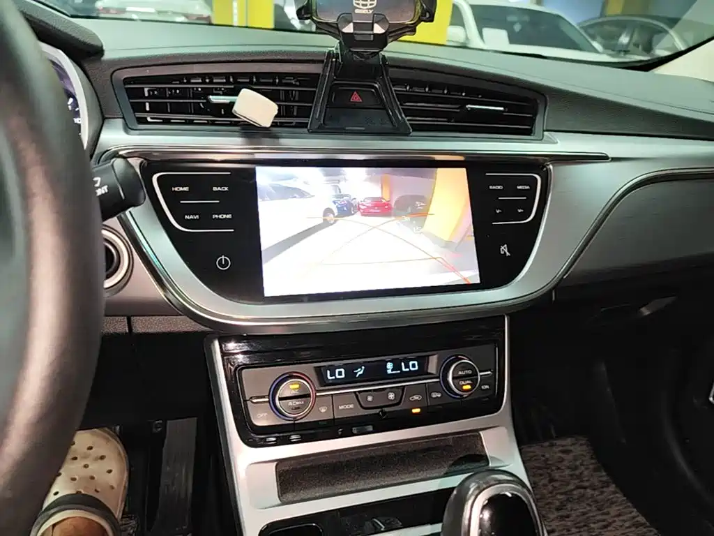 Geely Emgrand GL — миниатюра 13