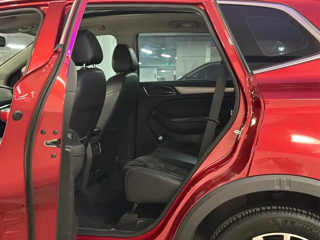 Roewe RX5 New Energy — миниатюра 10