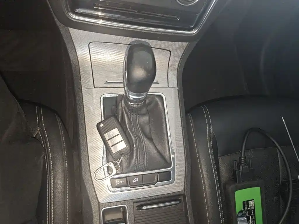 Roewe RX5 — миниатюра 14
