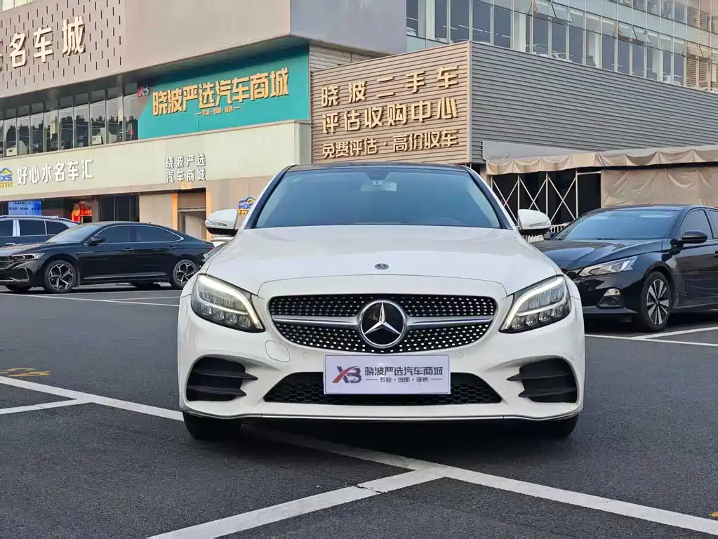 Mercedes-Benz C-Class — миниатюра 2