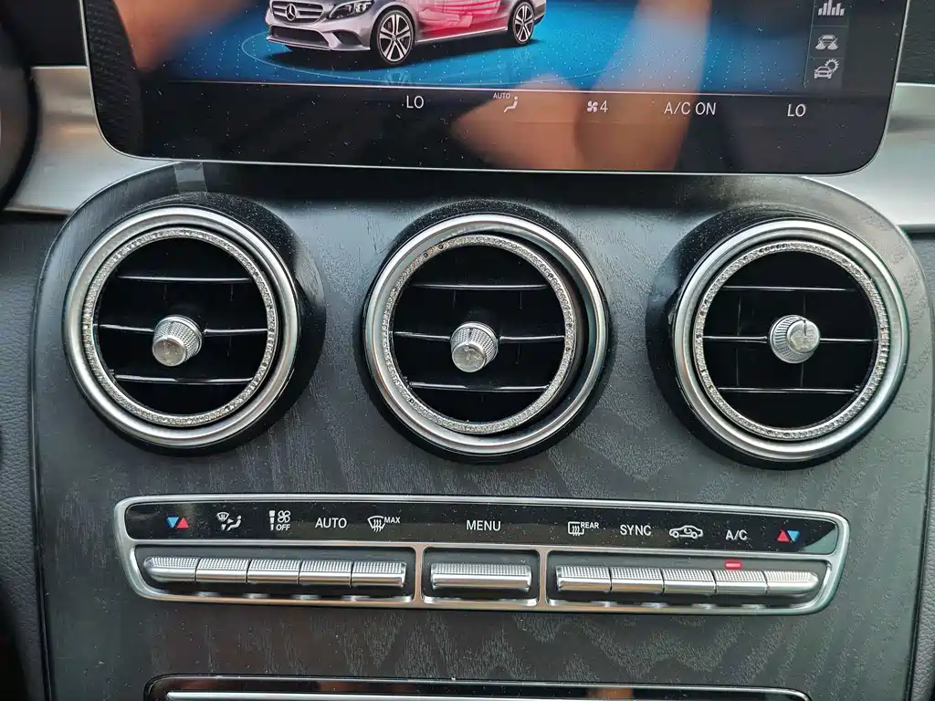 Mercedes-Benz C-Class — миниатюра 12