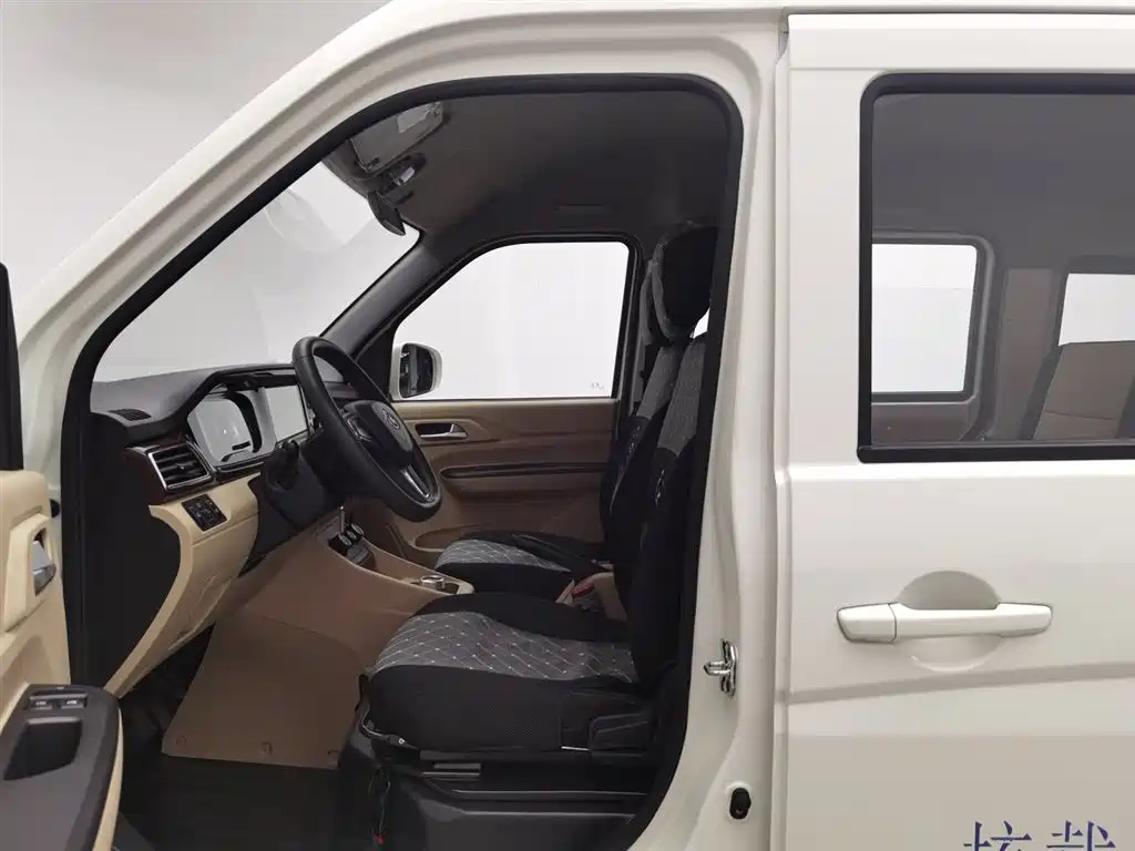 CHANGAN CROSS STAR V7 EV