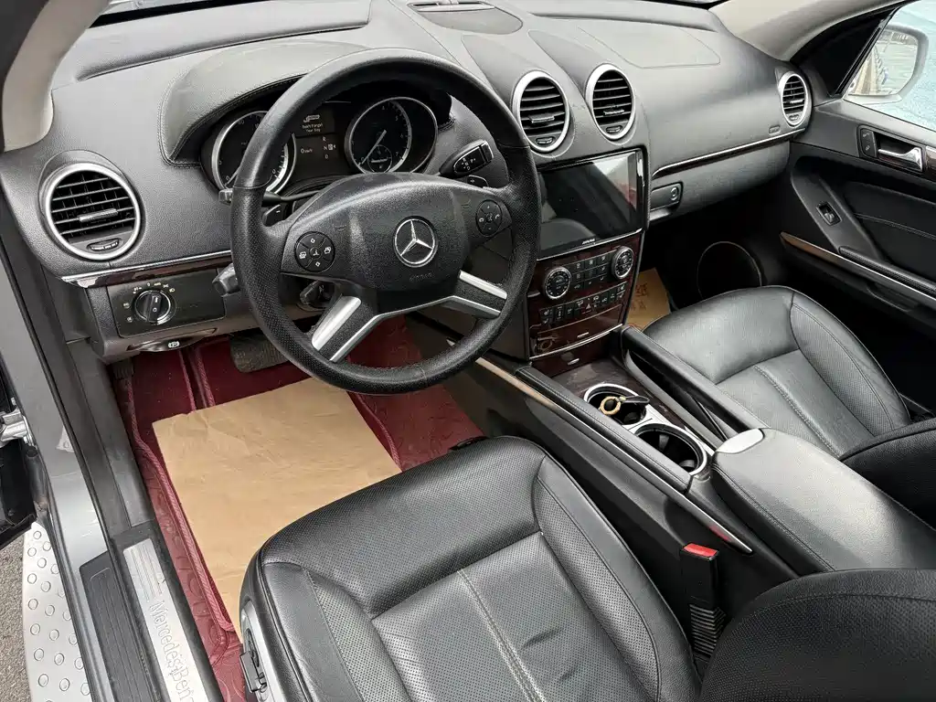 Mercedes-Benz GL-Class — миниатюра 6