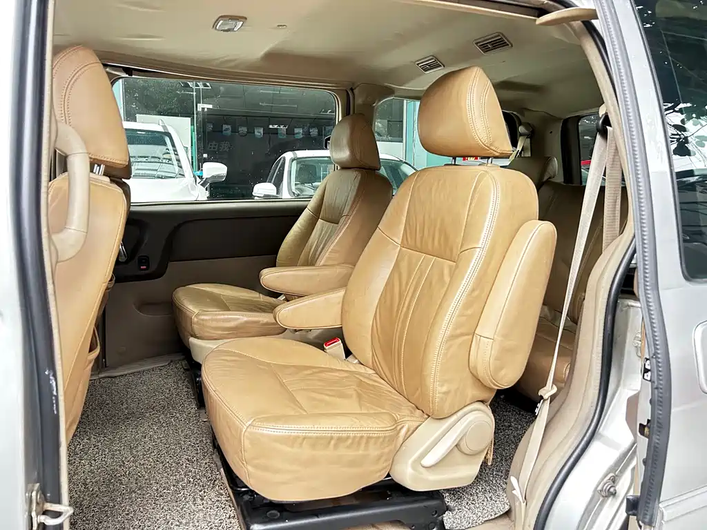 Buick GL8 2013 2.4L